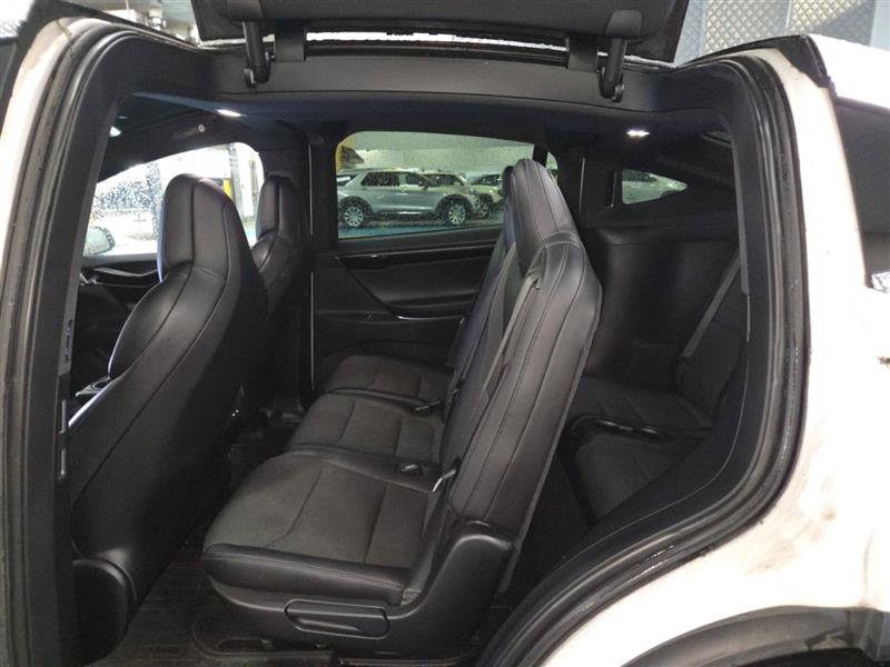 Used 2018 Tesla Model X 75D AWD/4WD image 7