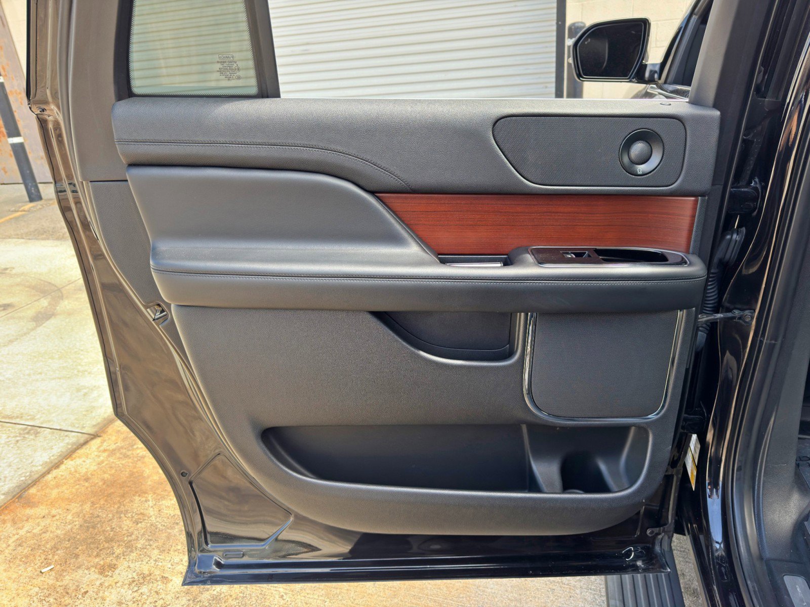 Used 2020 Lincoln Navigator L 4WD image 43