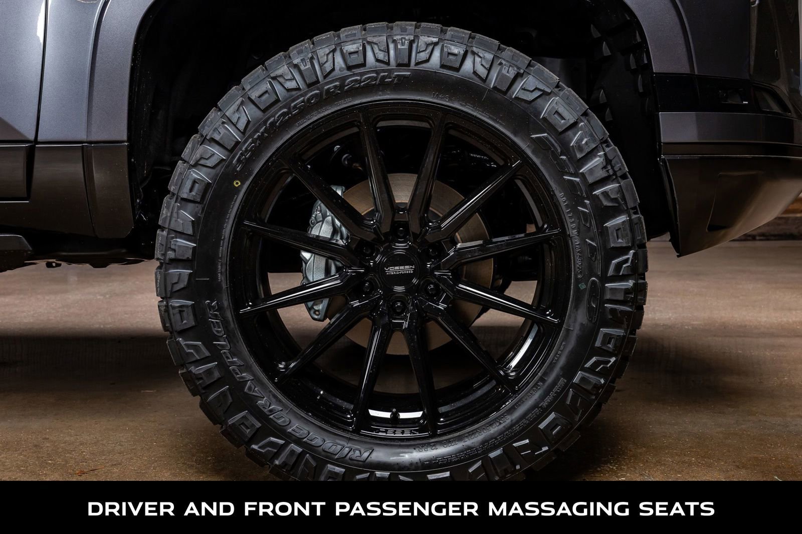 Used 2025 Lexus GX 550 image 12