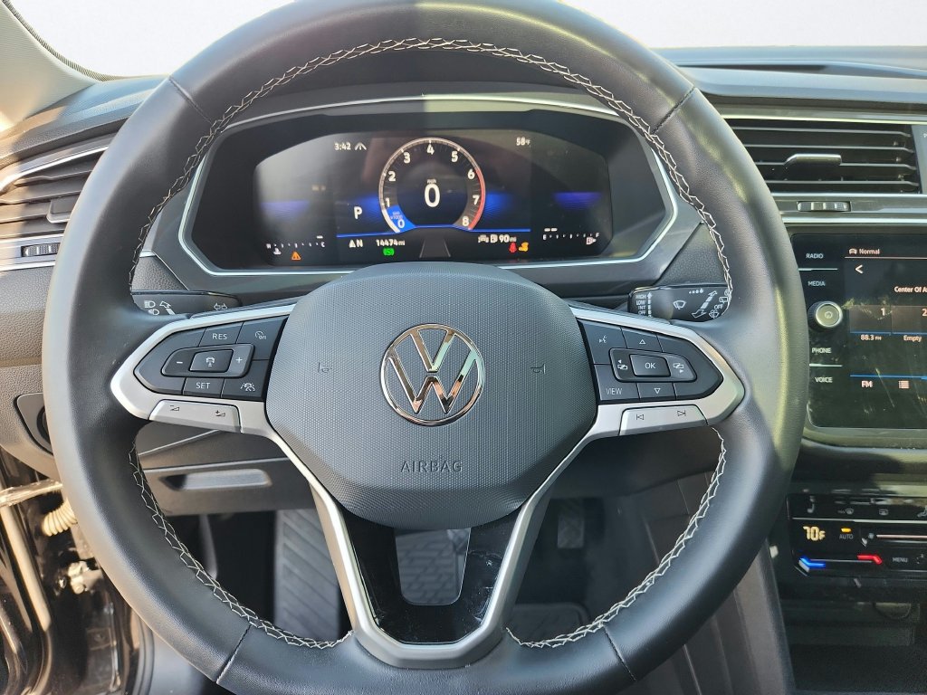 Certified 2024 Volkswagen Tiguan SE AWD/4WD image 14