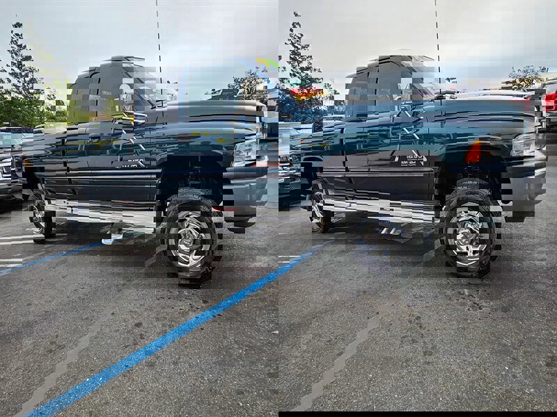 Used 1998 Dodge Ram 2500 Truck 4x4 Club Cab image 9