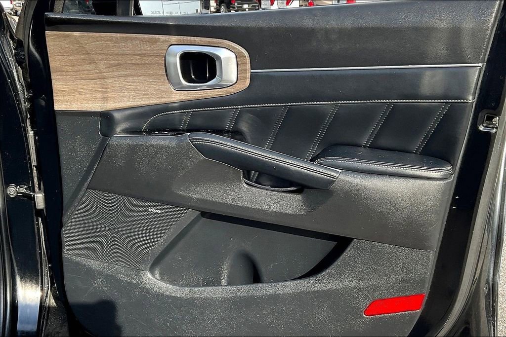 Used 2021 Kia Sorento SX Prestige image 19