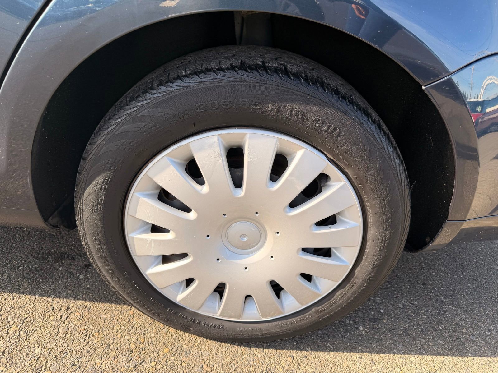 Used 2005 Volkswagen Jetta 2.5 image 7