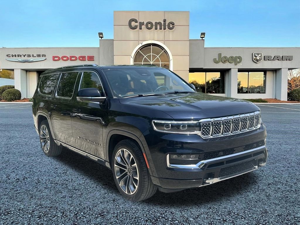 Used 2025 Jeep Grand Wagoneer L Series III w/ Rear Seat Video Group 1 AWD/4WD image 1