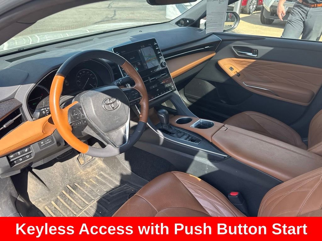 Used 2019 Toyota Avalon Limited w/ Advanced Safety Package FWD image 12
