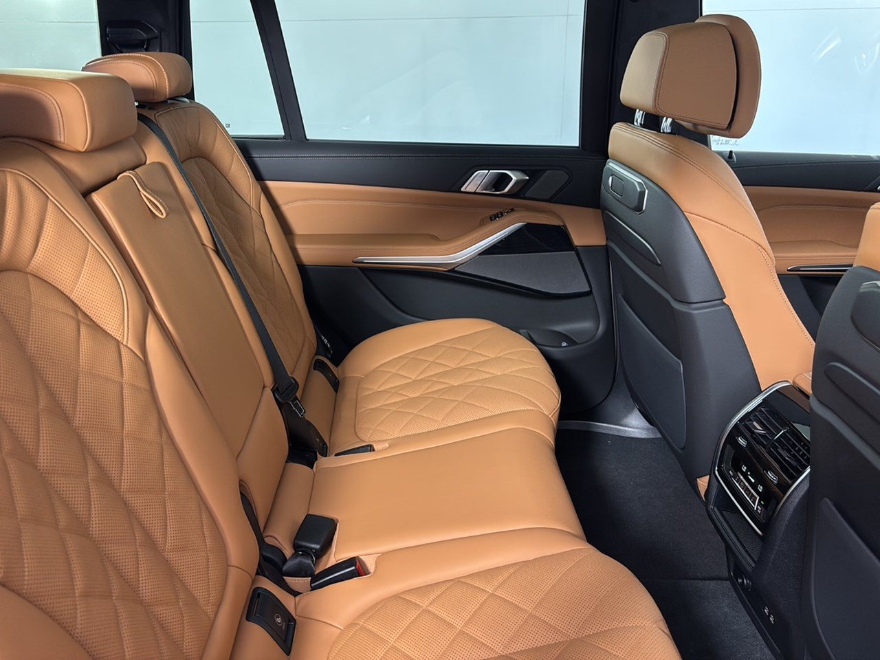 New 2027 BMW X7 xDrive40i w/ M Sport Package AWD/4WD image 29