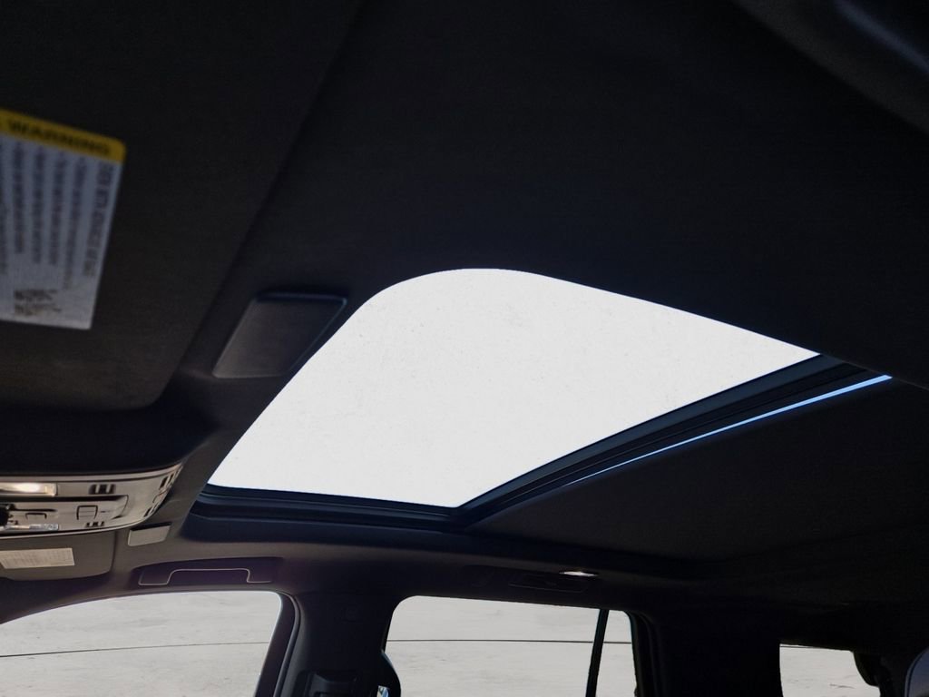 Certified 2024 Cadillac Escalade Sport w/ LPO, ONYX Package image 28