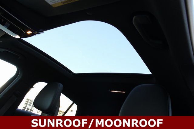 New 2025 Mercedes-Benz GLC 300 4MATIC image 8