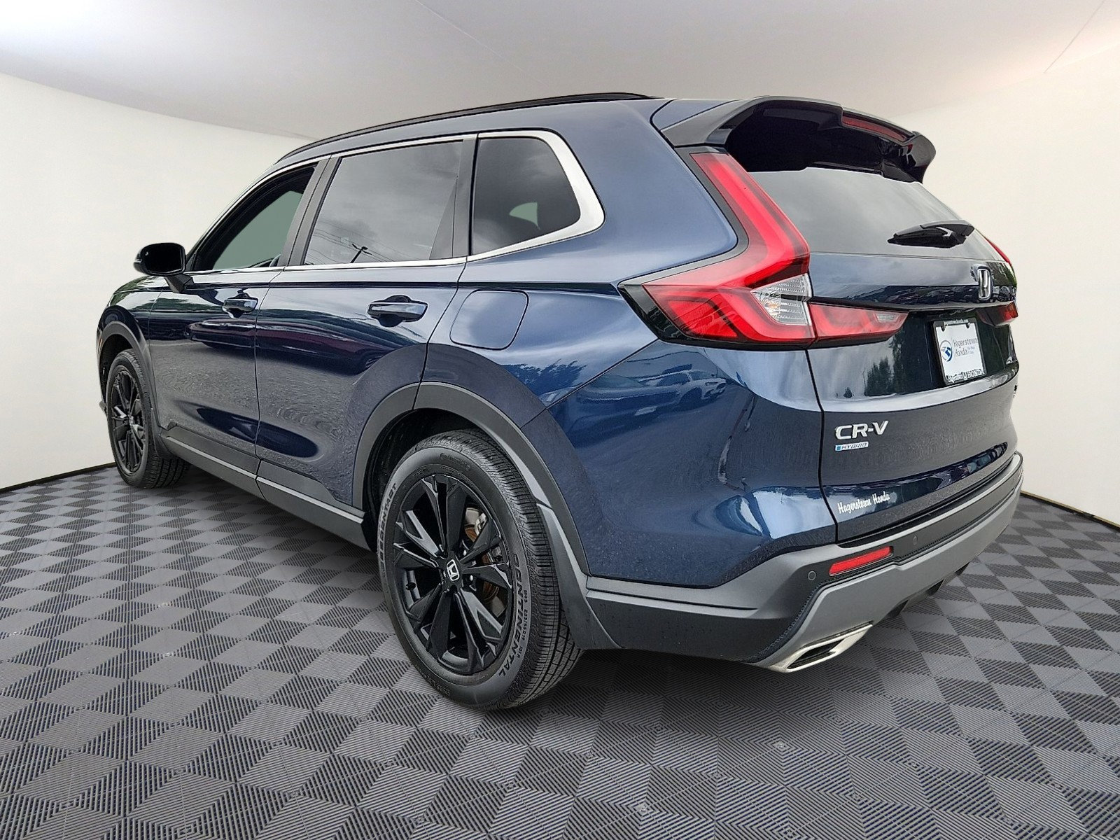 Used 2025 Honda CR-V Sport Touring image 4