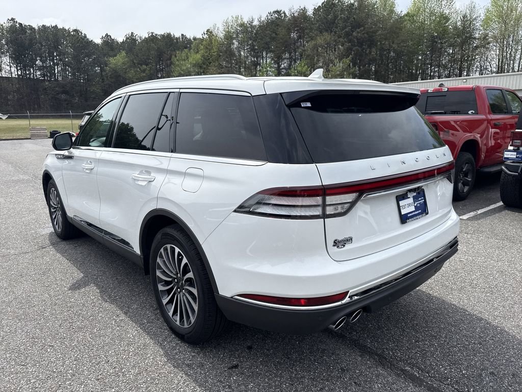 Used 2023 Lincoln Aviator Reserve image 7