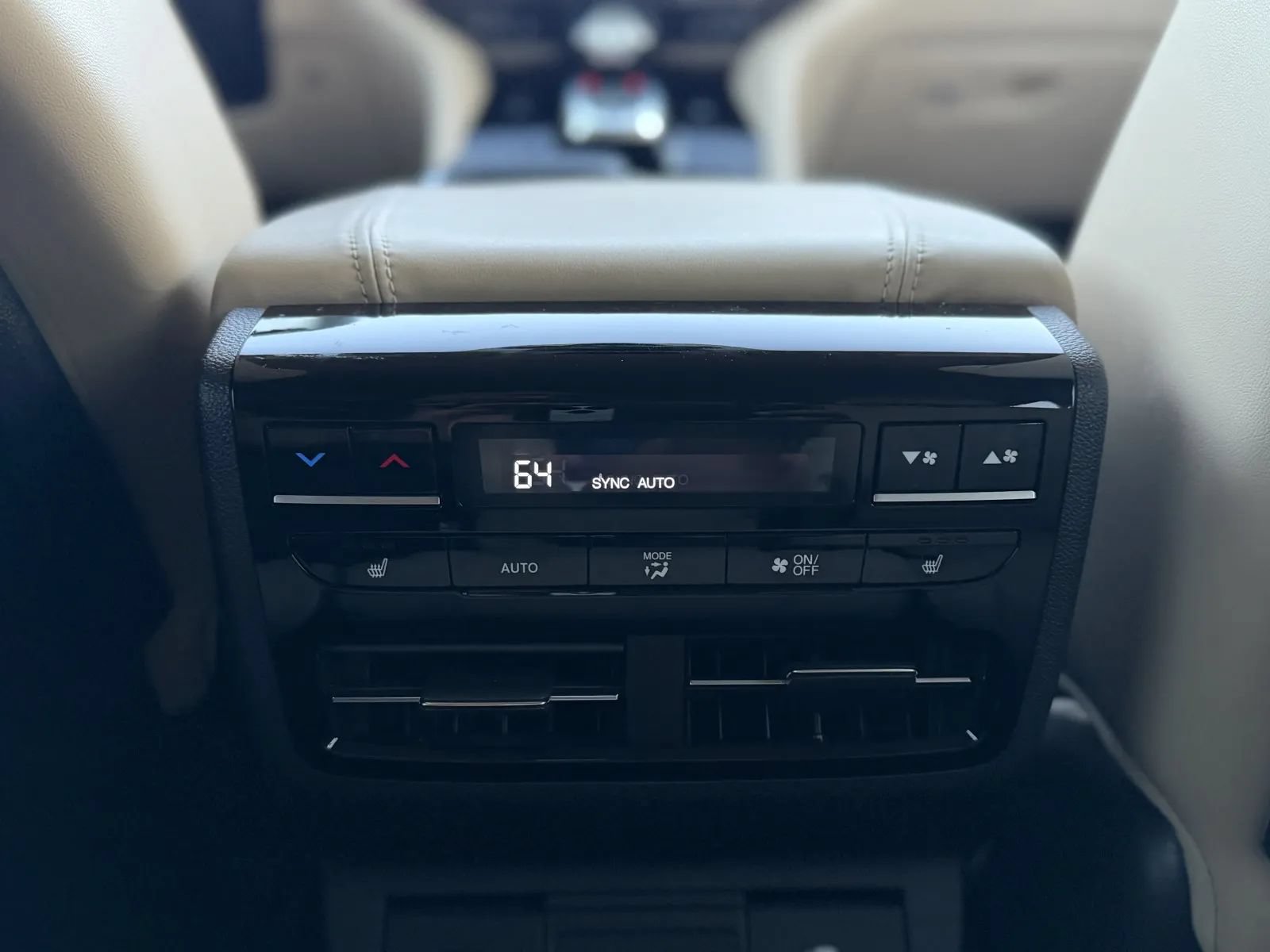 Used 2023 Acura MDX SH-AWD w/ Advance Package image 39