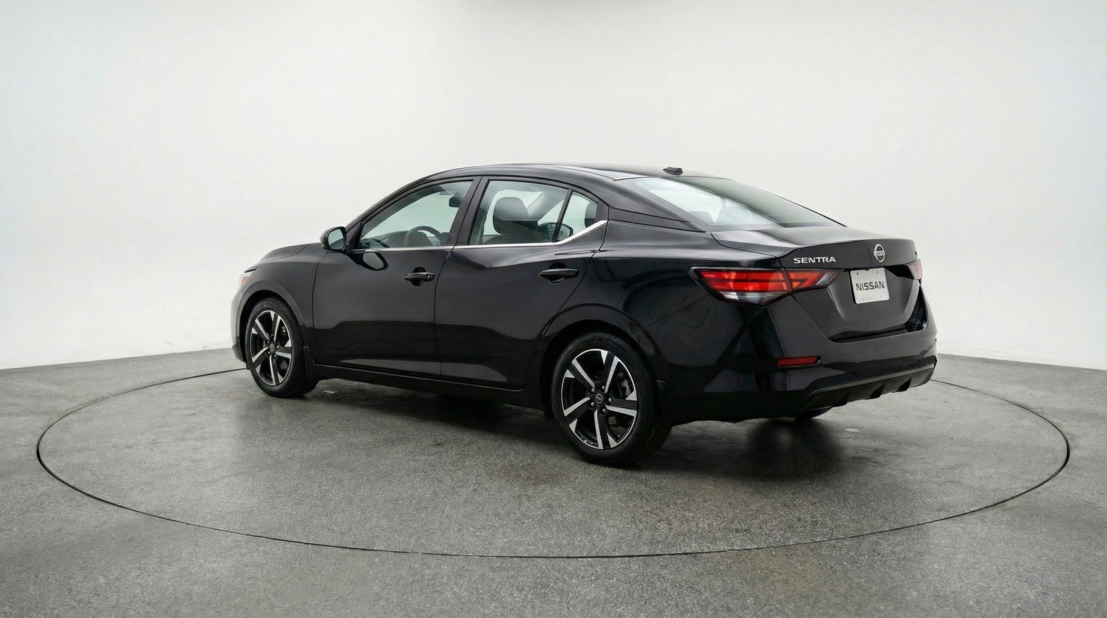 Used 2025 Nissan Sentra SV image 6