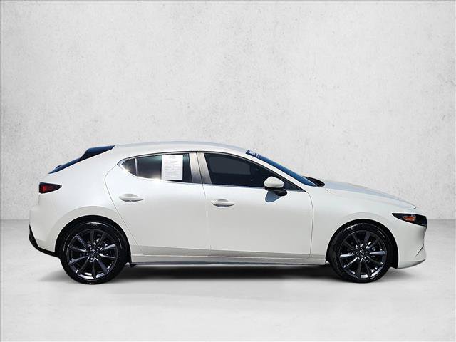 Used 2020 MAZDA MAZDA3 Hatchback w/ Preferred Package FWD image 4