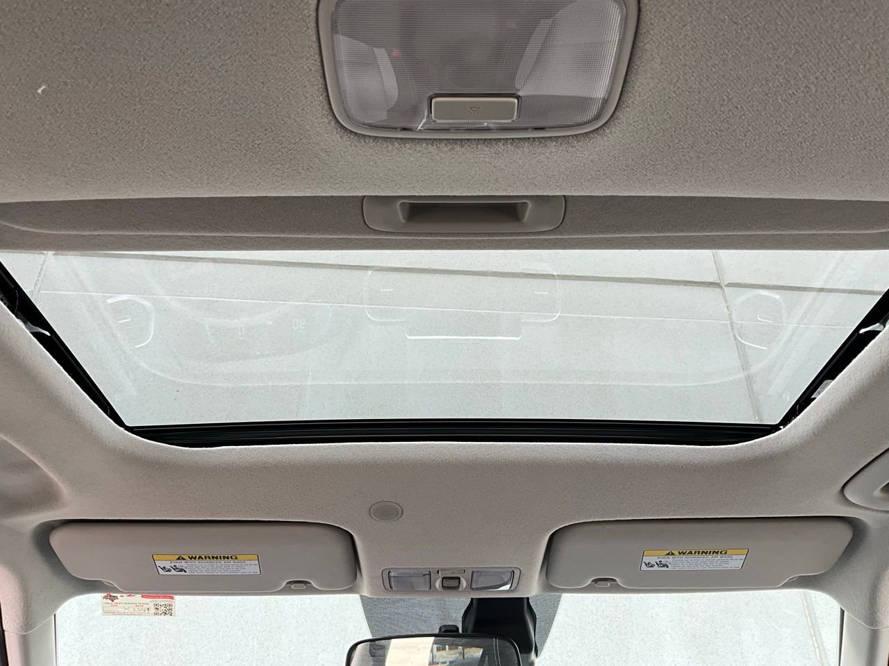 Used 2025 Hyundai Venue SEL image 18