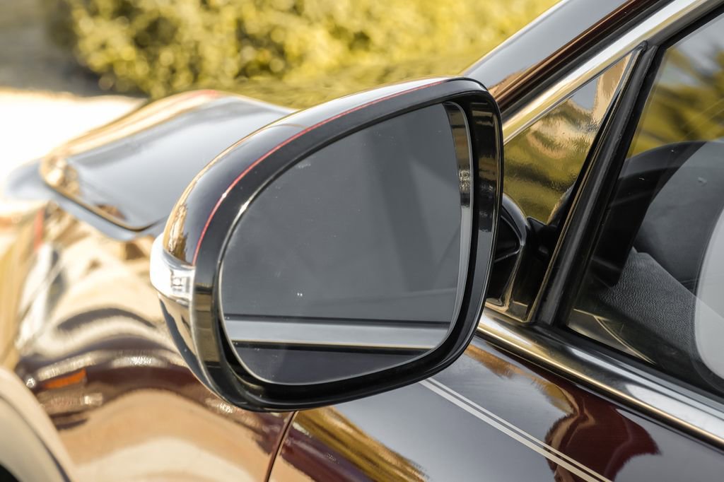 Used 2017 Kia Sorento LX w/ LX Convenience Package image 46