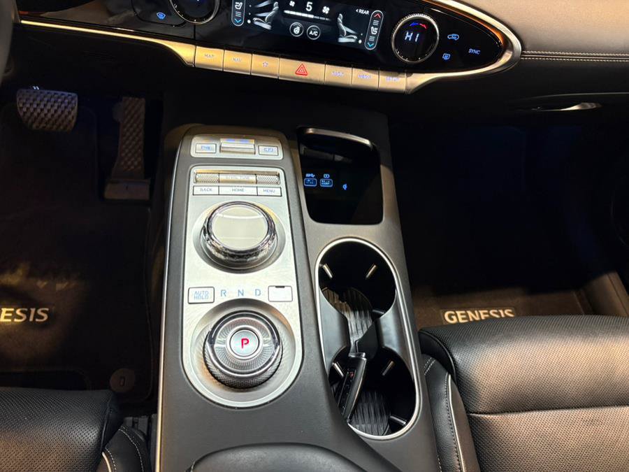 Used 2023 Genesis GV70 2.5T w/ Advanced Package AWD/4WD image 23