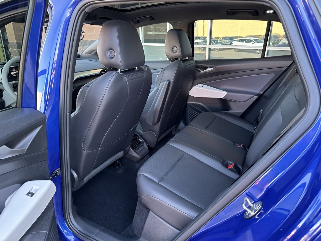 Used 2021 Volkswagen ID.4 1st Edition image 16