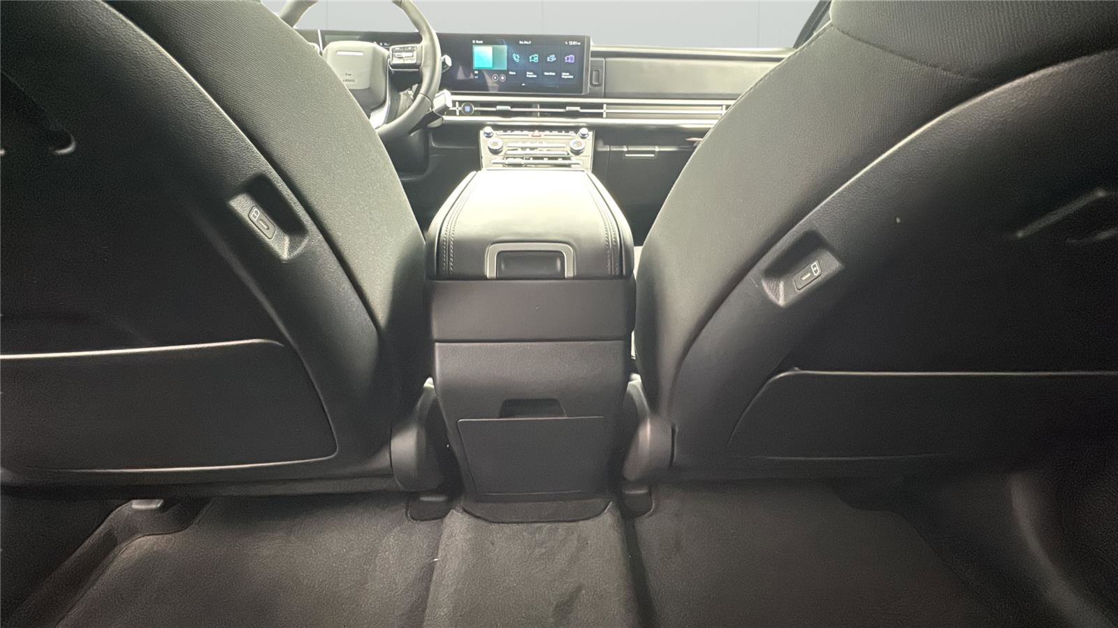 New 2026 Hyundai Santa Fe SE FWD image 27