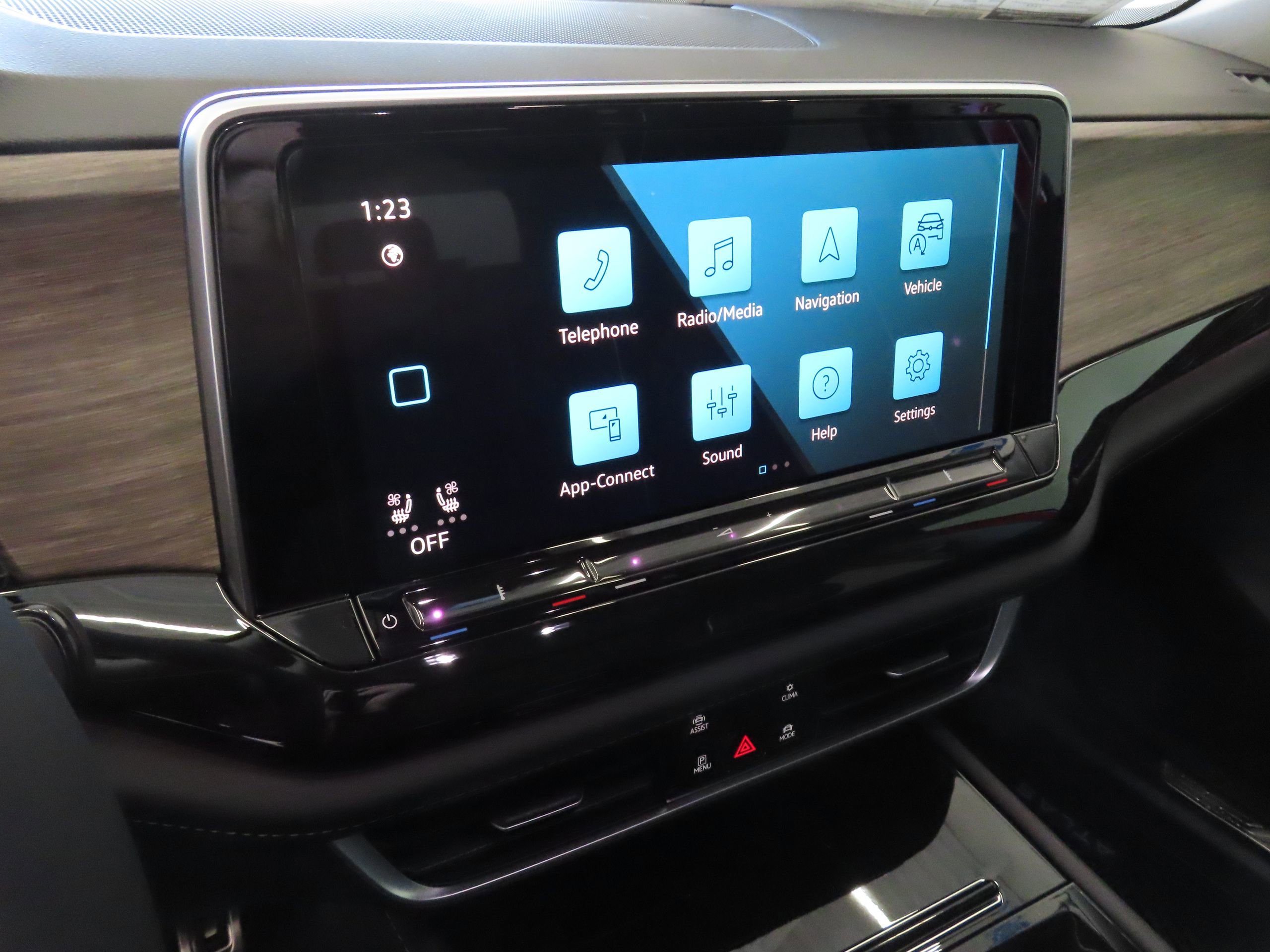 New 2025 Volkswagen Atlas SEL Premium R-Line AWD/4WD image 17