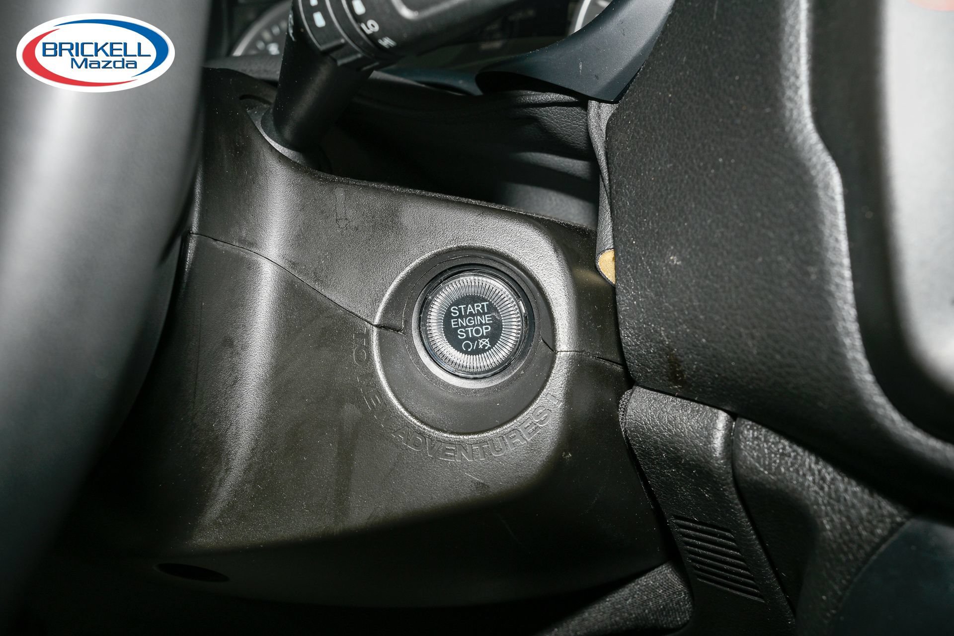 Used 2023 Jeep Renegade Trailhawk AWD/4WD image 29