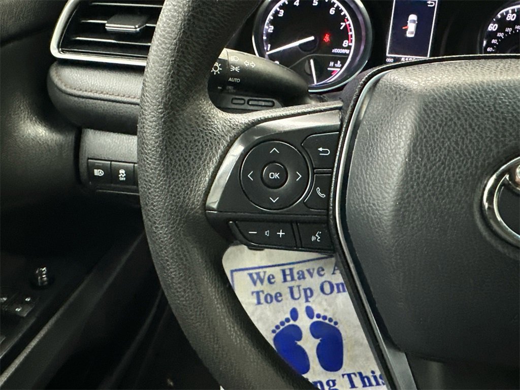 Used 2020 Toyota Camry LE image 24