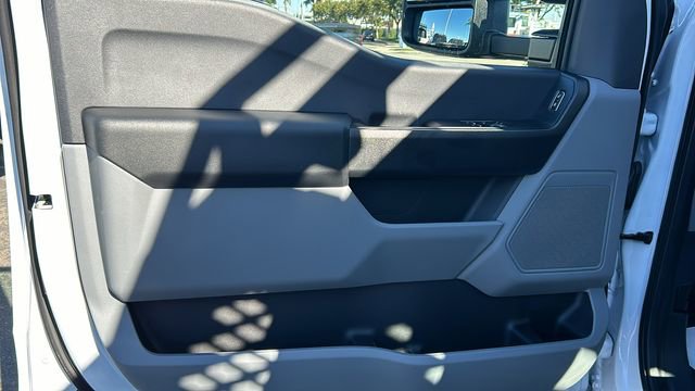 New 2025 Ford F550 4x4 Regular Cab Super Duty image 11