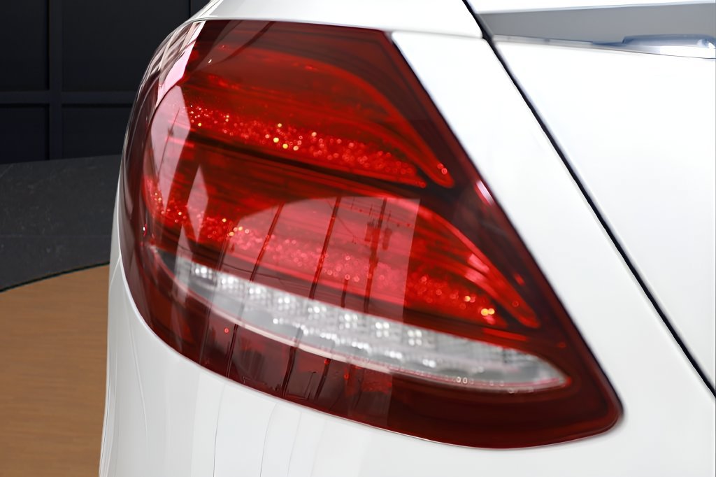 Used 2020 Mercedes-Benz E 63 AMG S image 28