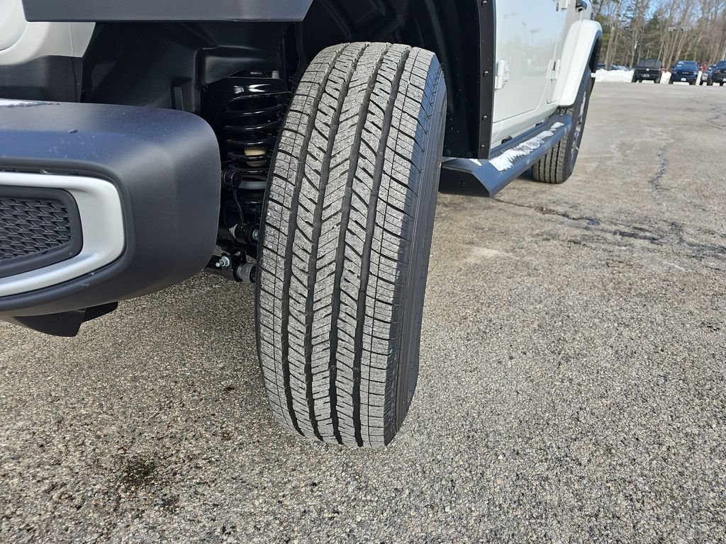 New 2026 Jeep Wrangler Unlimited Sahara AWD/4WD image 30