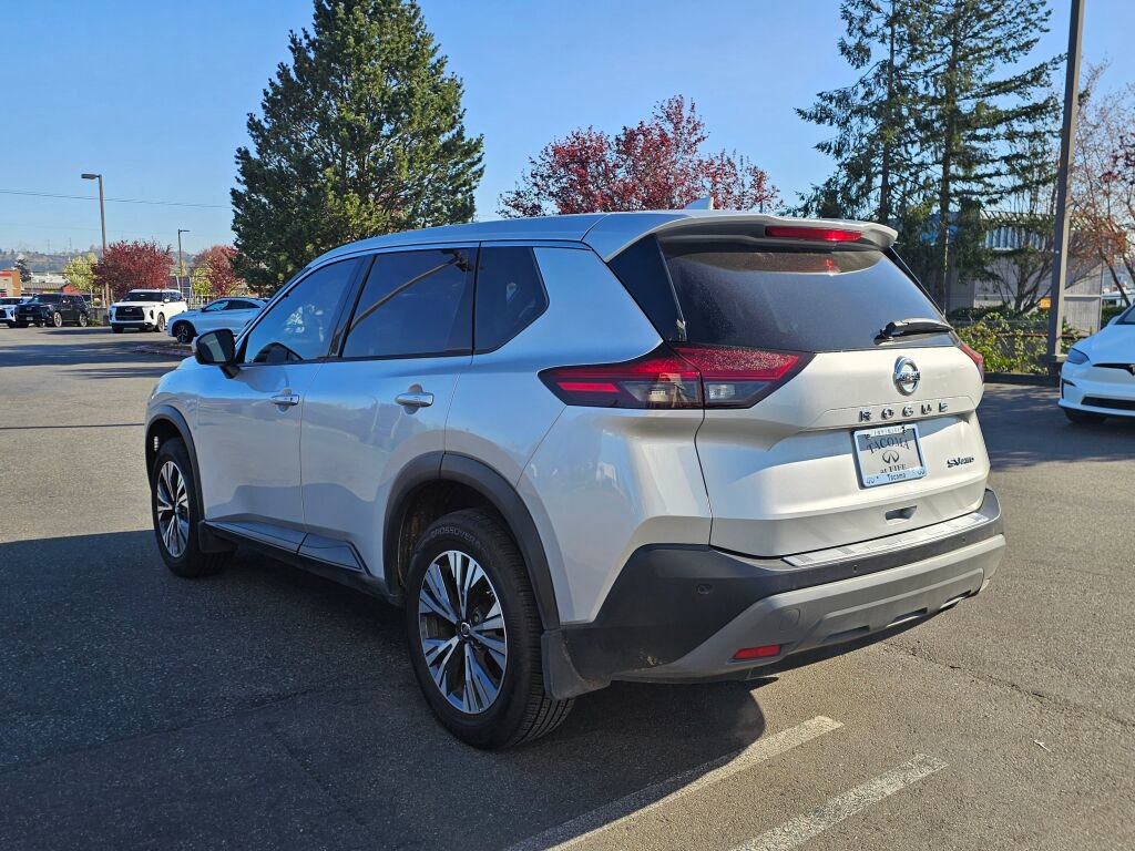 Used 2021 Nissan Rogue SV image 5