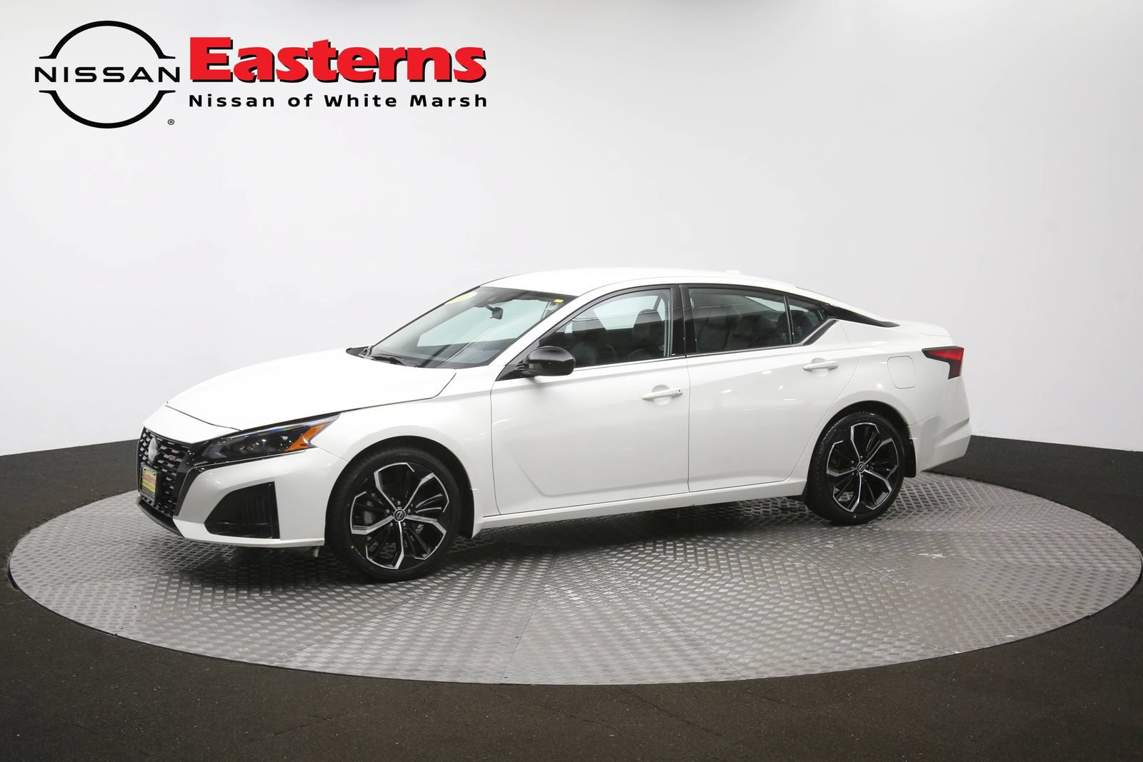 Used 2025 Nissan Altima 2.5 SR FWD image 56