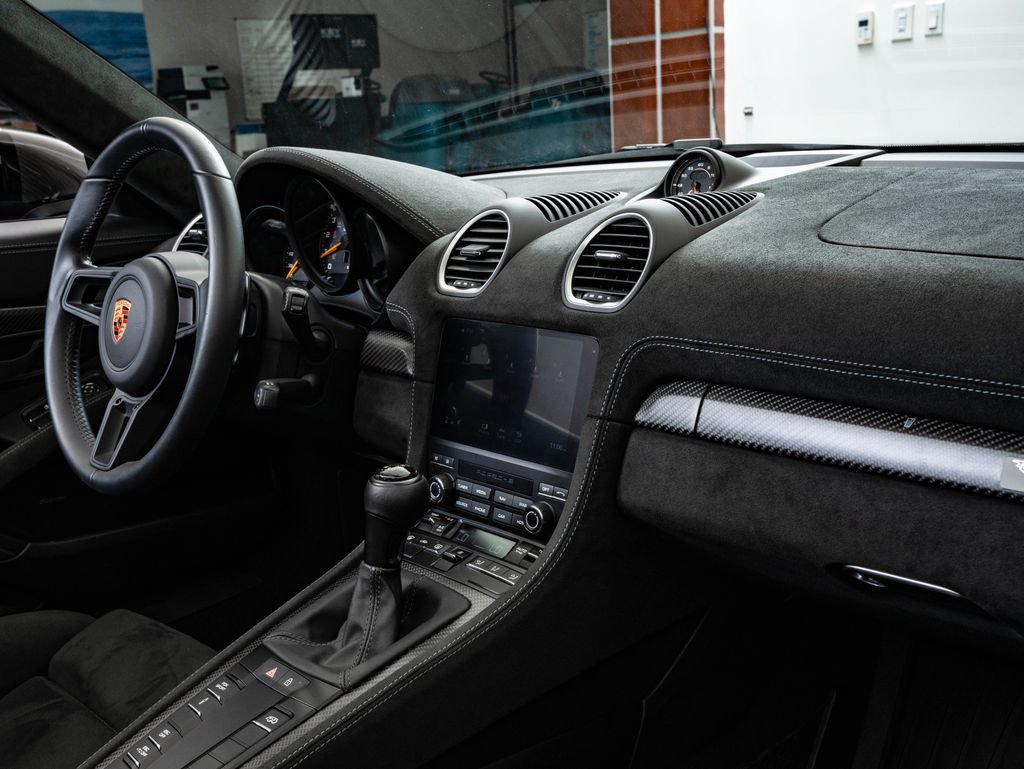 Certified 2024 Porsche 718 Boxster Spyder RS RWD image 40