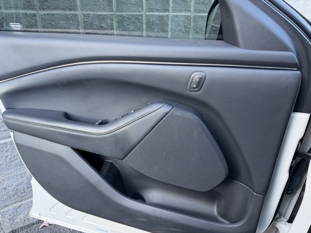 Used 2021 Ford Mustang Mach-E Select image 13