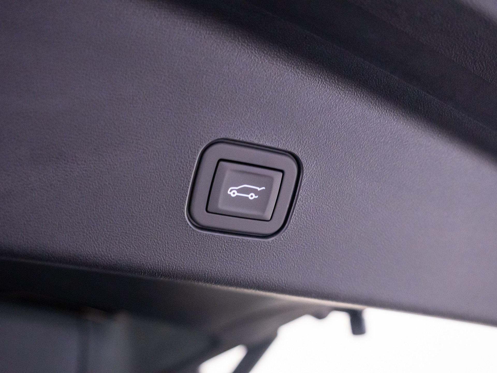 New 2027 Cadillac Vistiq Luxury w/ LPO, Floor Liner Package AWD/4WD image 31