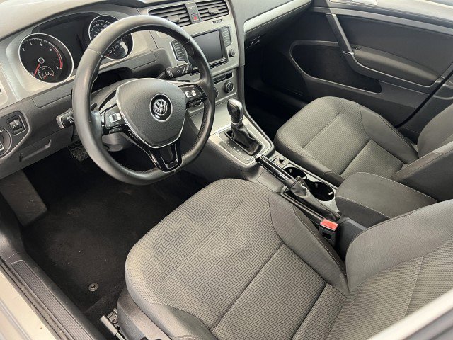 Used 2016 Volkswagen Golf S FWD image 11