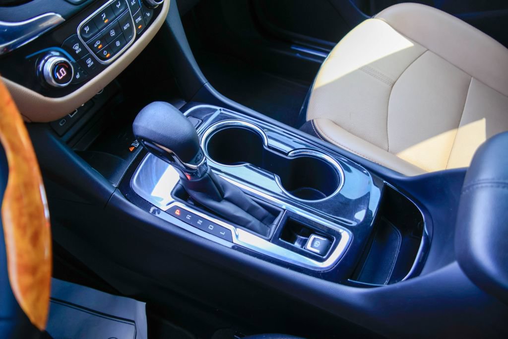 Used 2024 Chevrolet Equinox Premier FWD image 15