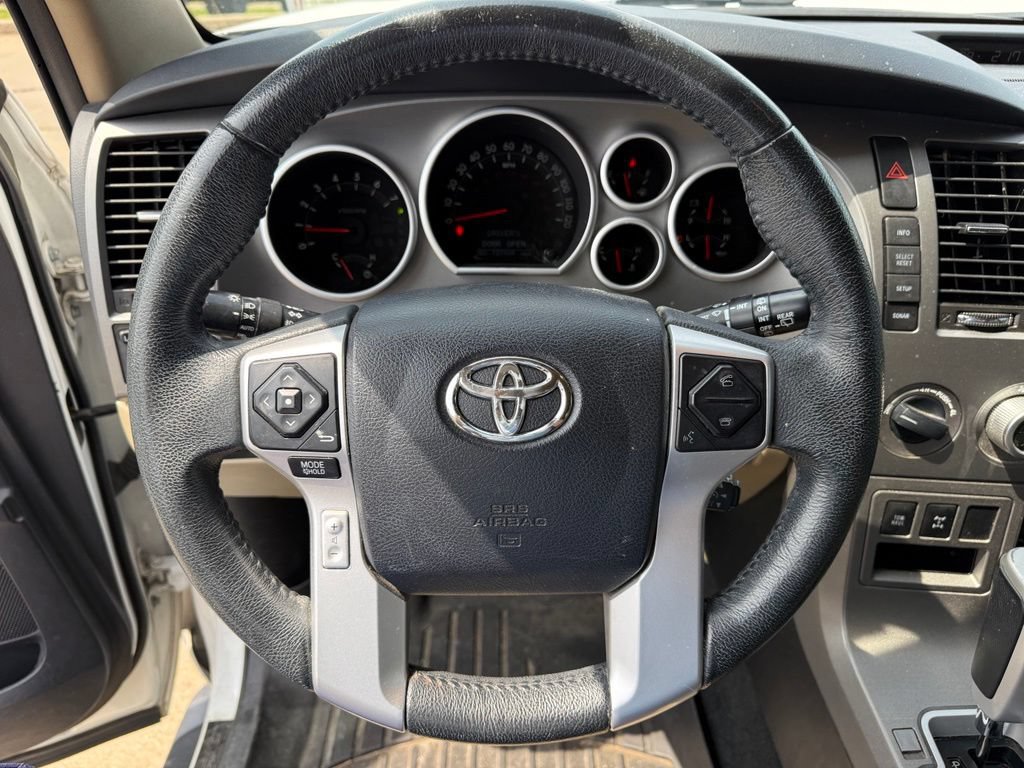 Used 2015 Toyota Sequoia Limited AWD/4WD image 14