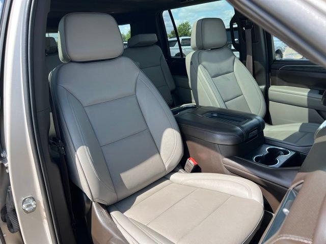 Used 2022 GMC Yukon XL SLT w/ SLT Premium Package AWD/4WD image 21
