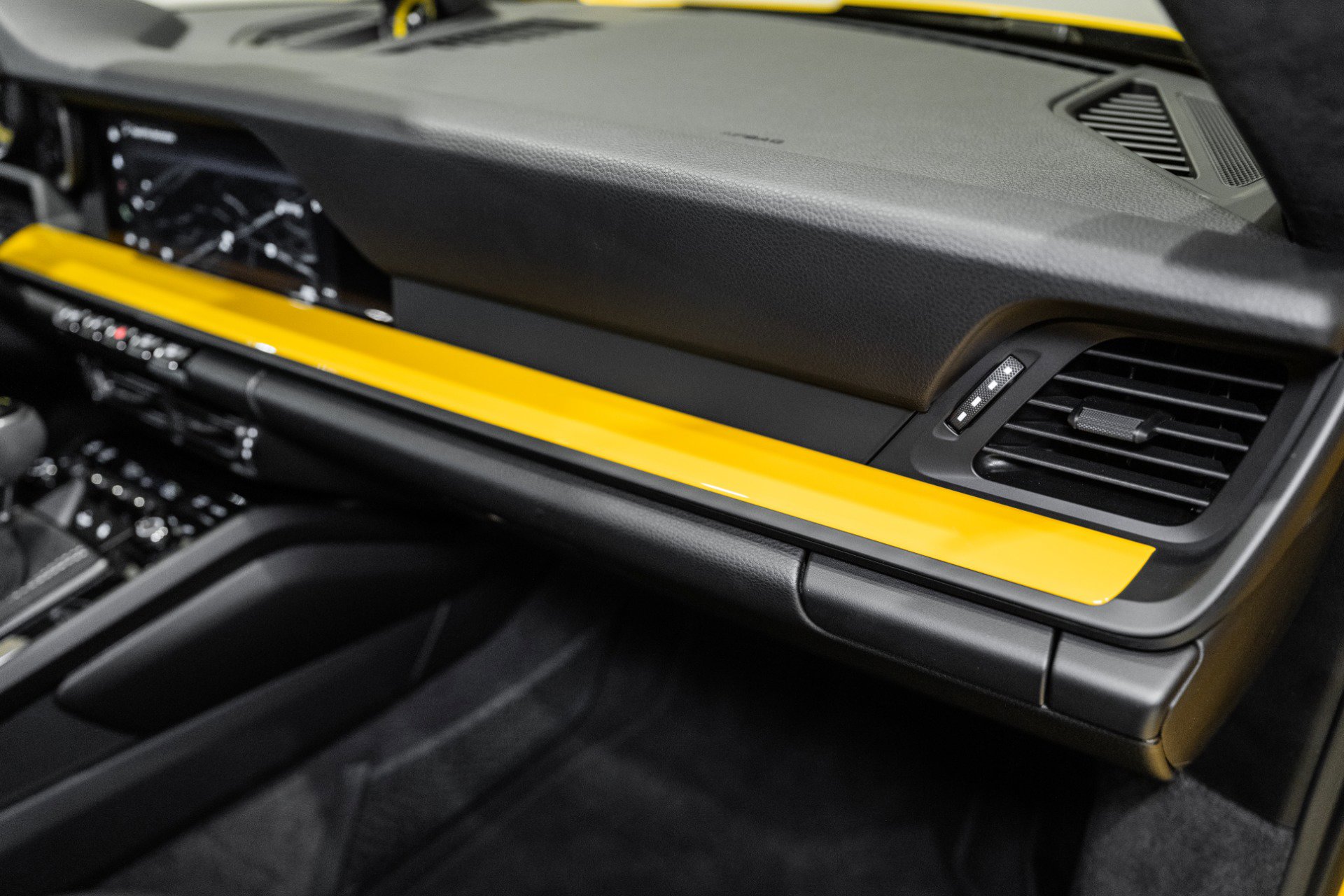 Used 2022 Porsche 911 GT3 image 48