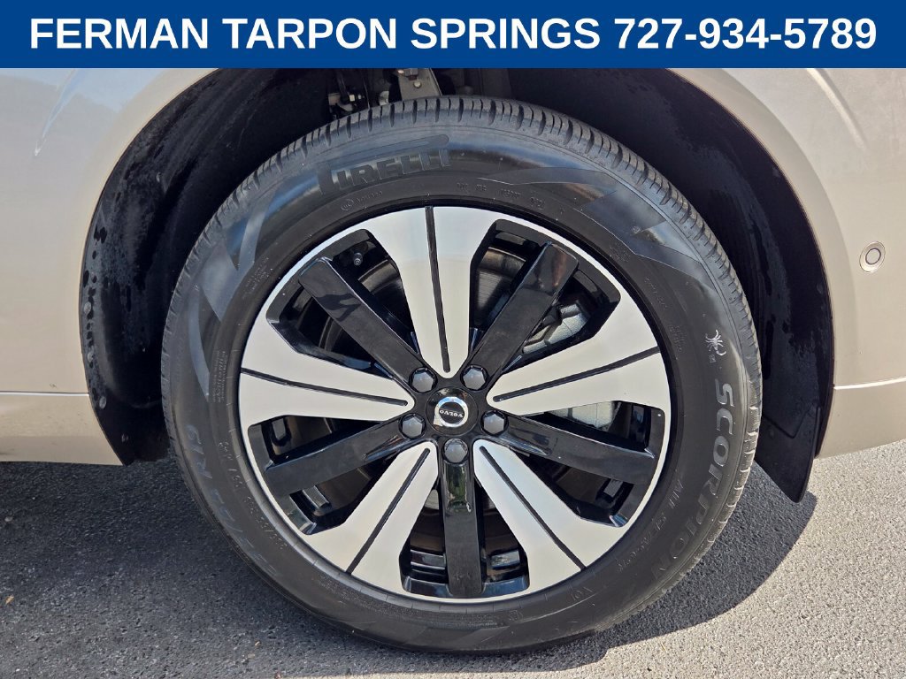 Certified 2024 Volvo XC60 T8 Plus w/ Protection Package Premier AWD/4WD image 10