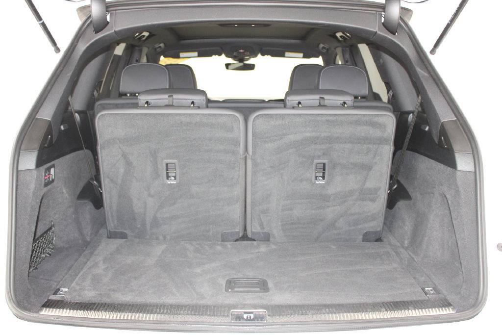 Used 2025 Audi Q7 3.0T Premium Plus AWD/4WD image 14