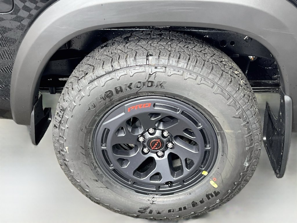 New 2027 Nissan Frontier PRO-4X AWD/4WD image 16