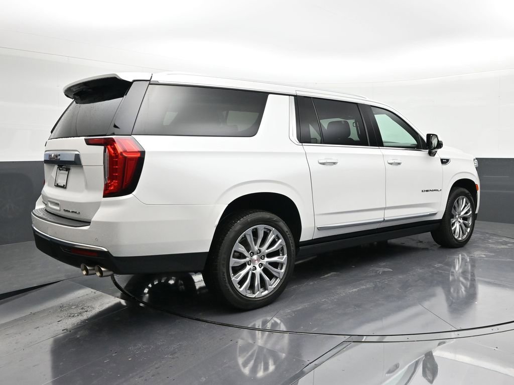 Used 2022 GMC Yukon XL Denali image 5