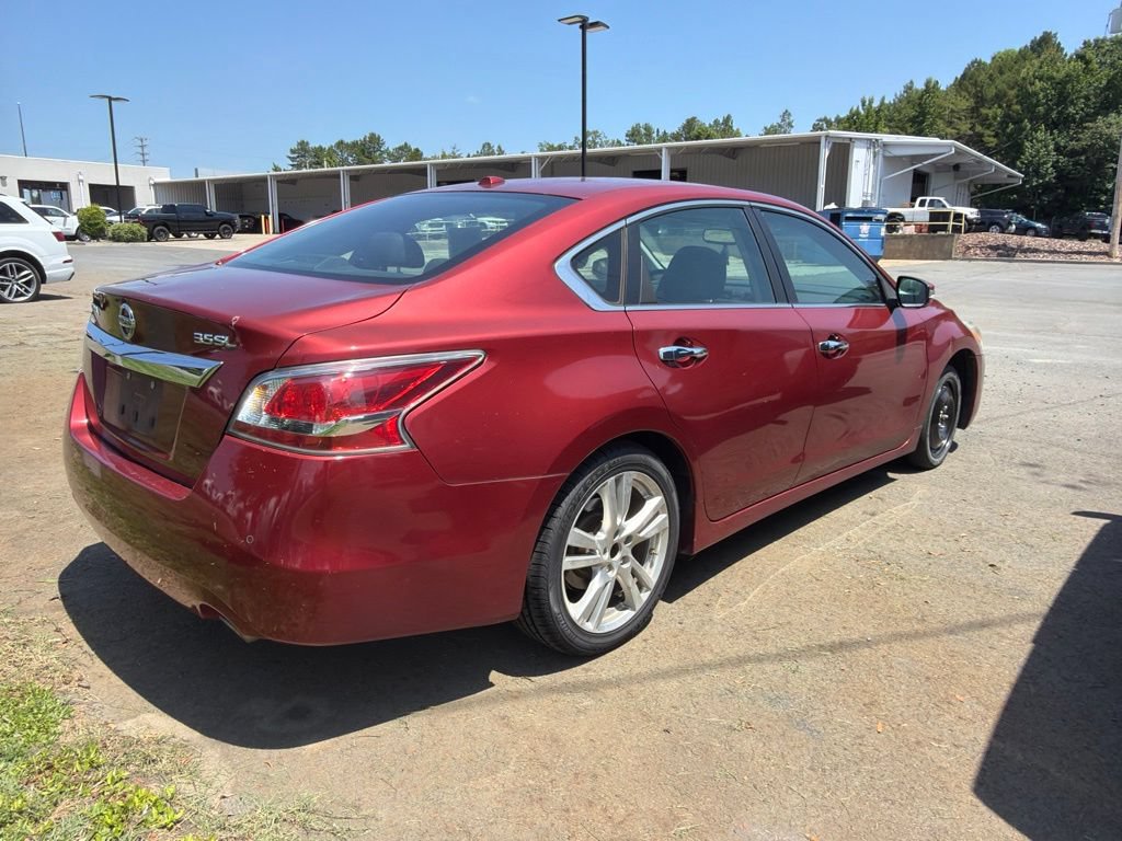Used 2015 Nissan Altima 3.5 SL FWD image 4