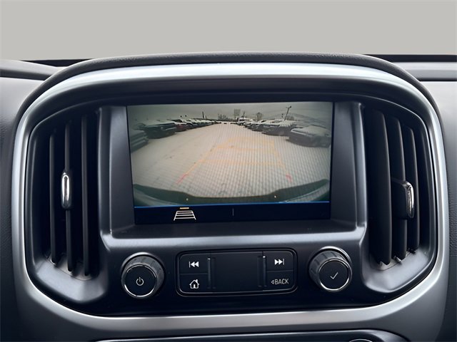 Used 2022 Chevrolet Colorado LT w/ Chrome Appearance Package image 16