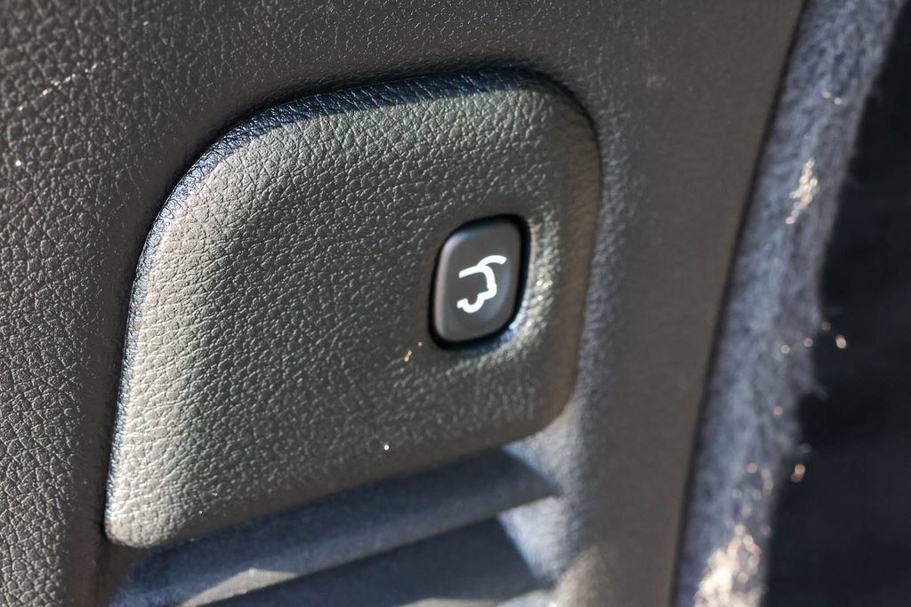 Used 2025 Dodge Durango GT AWD/4WD image 9