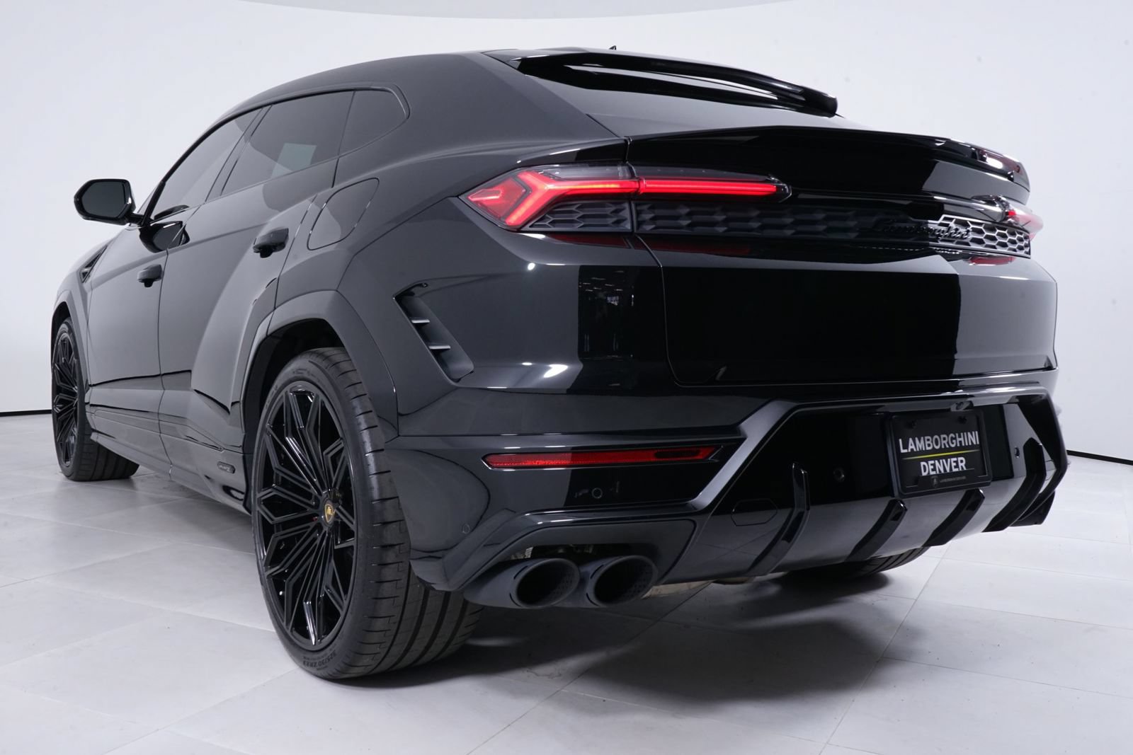 Used 2025 Lamborghini Urus S AWD/4WD image 17