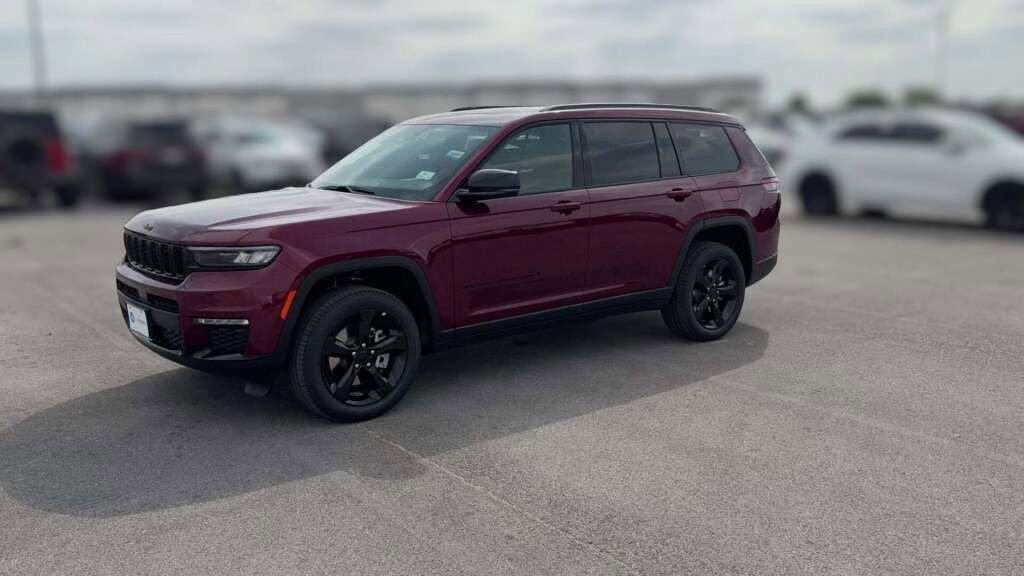 New 2025 Jeep Grand Cherokee L Limited w/ Black Appearance Package