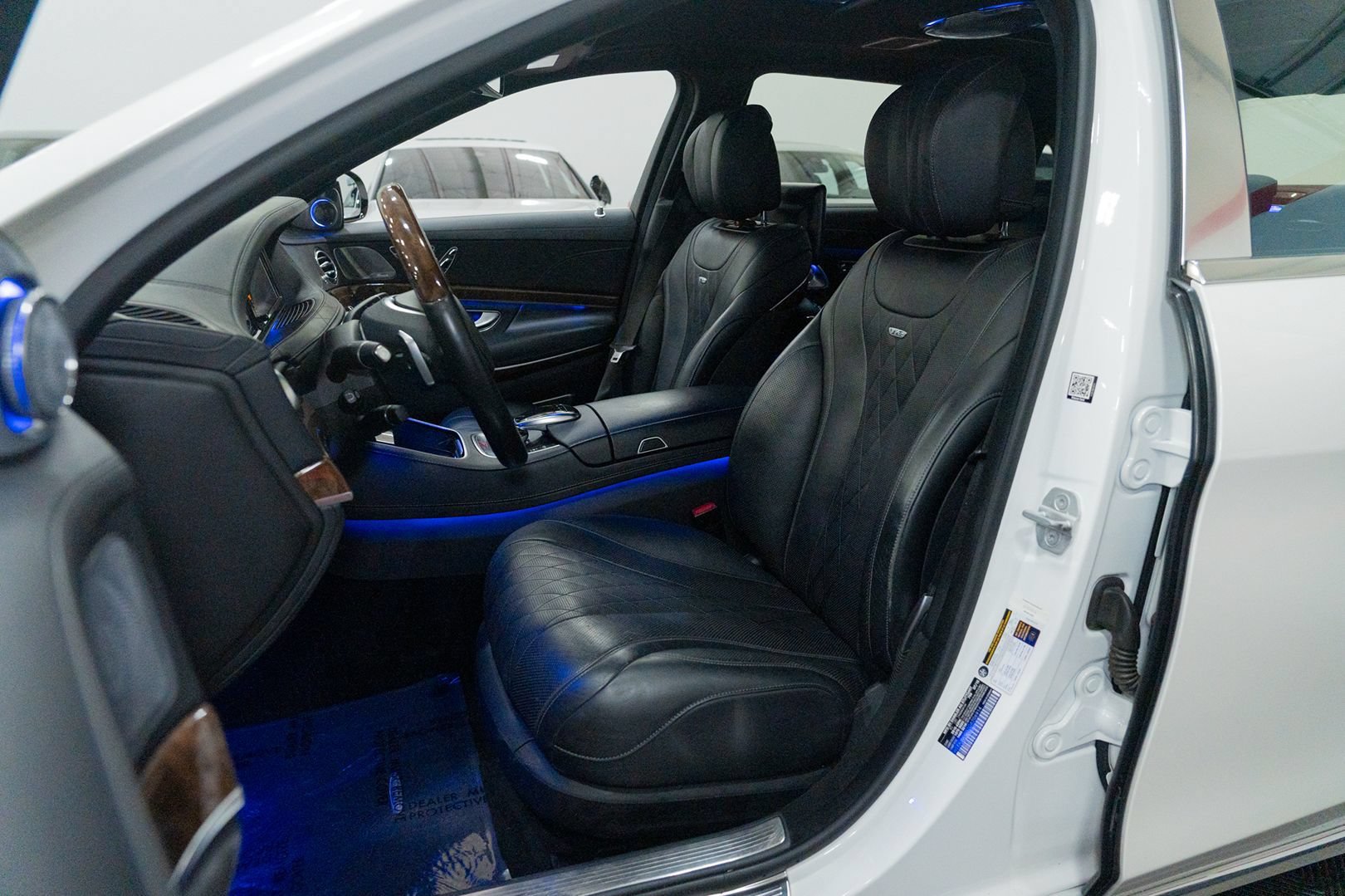 Used 2016 Mercedes-Benz Maybach S 600 image 23