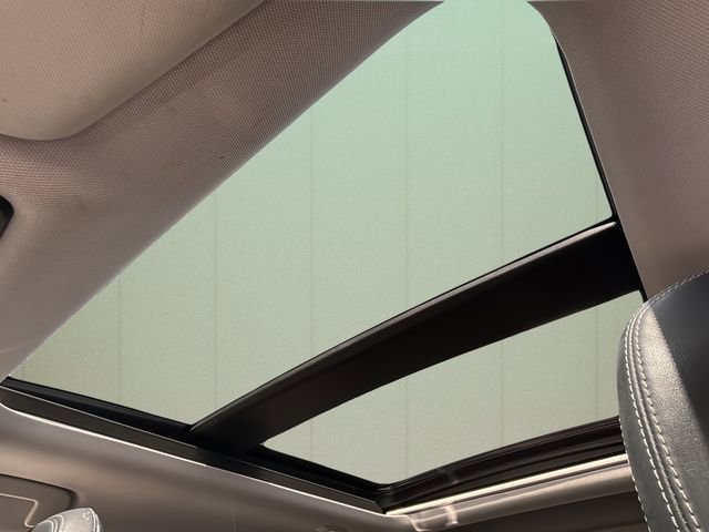 Used 2022 Mitsubishi Outlander SE image 36