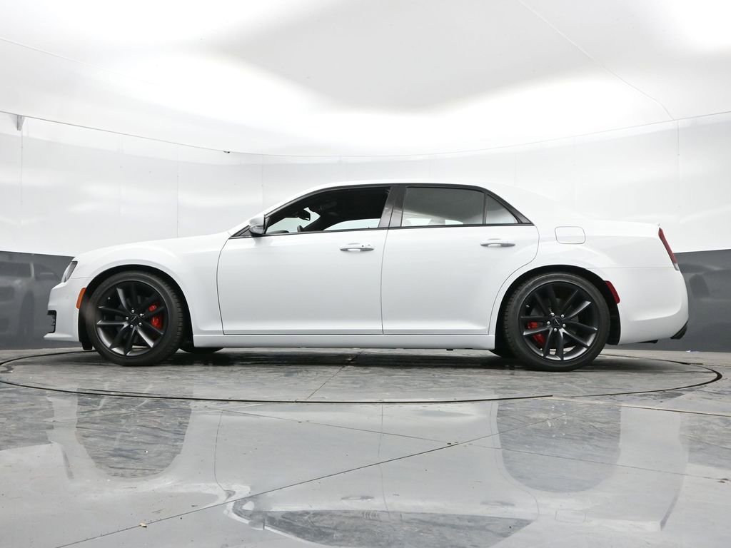 Used 2023 Chrysler 300 C RWD image 51